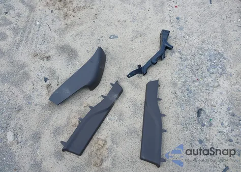 2020 Chevrolet Silverado 1500 из США, поврежденный, VIN 1GCPWCED1LZ102546